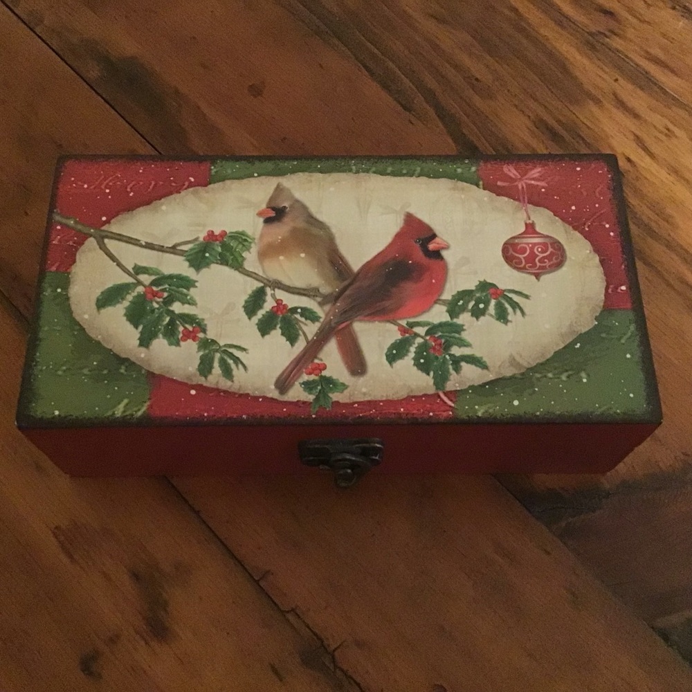 Holiday Cardinal Keepsake Box - Red and Green Decorative Chest